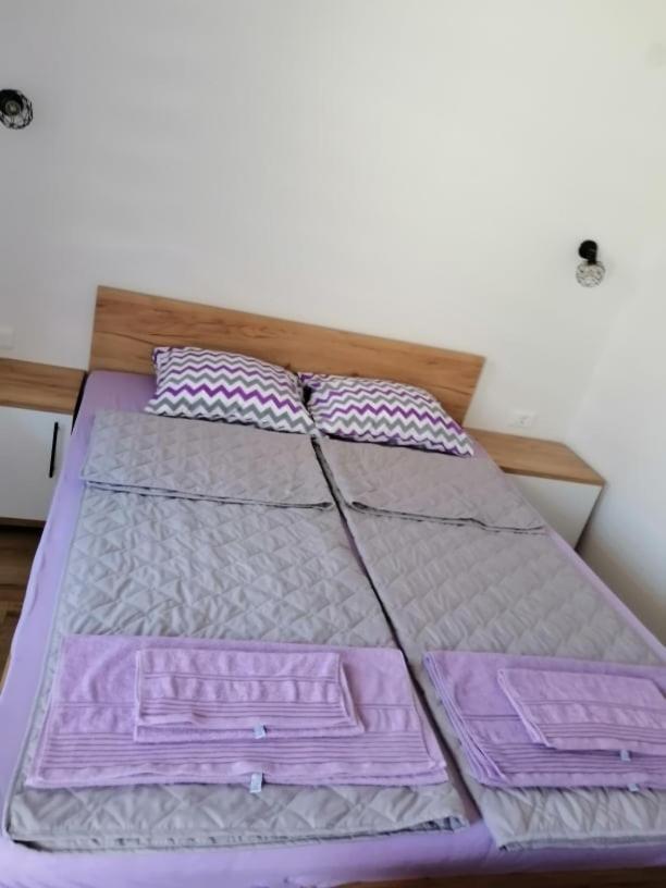 J&m Ohrid